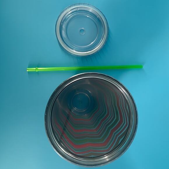 Rubbermaid 2 Quart Servin Saver Pitcher & Two Cups with Straws - Picture 3 of 15